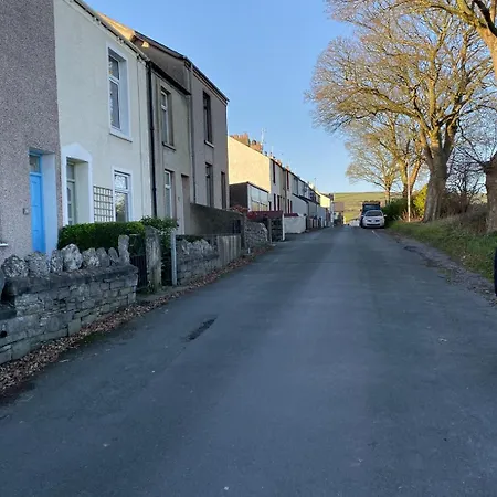 Outskirts Of Ulverston, Entire - Sleeps 4 ウルバーストン
